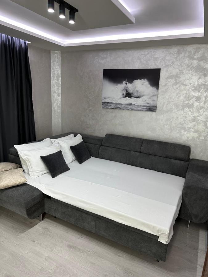 Елегантен Двустаен Апартамент Four Seasons Burgas Exterior foto