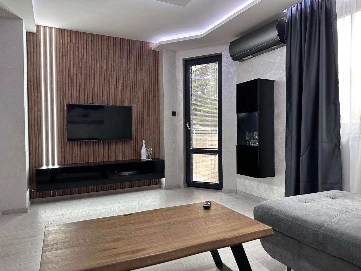 Елегантен Двустаен Апартамент Four Seasons Burgas Exterior foto